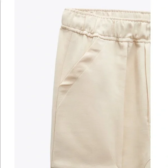 New Zara | Ecru Highrise Lose Ankle Athleisure Pants - Picture 6 of 15